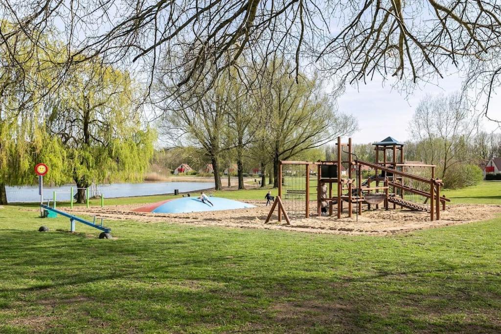 Gezellige Vakantiewoning Aan Het Water In Ewijk - Recreational Only No Workers Exteriör bild