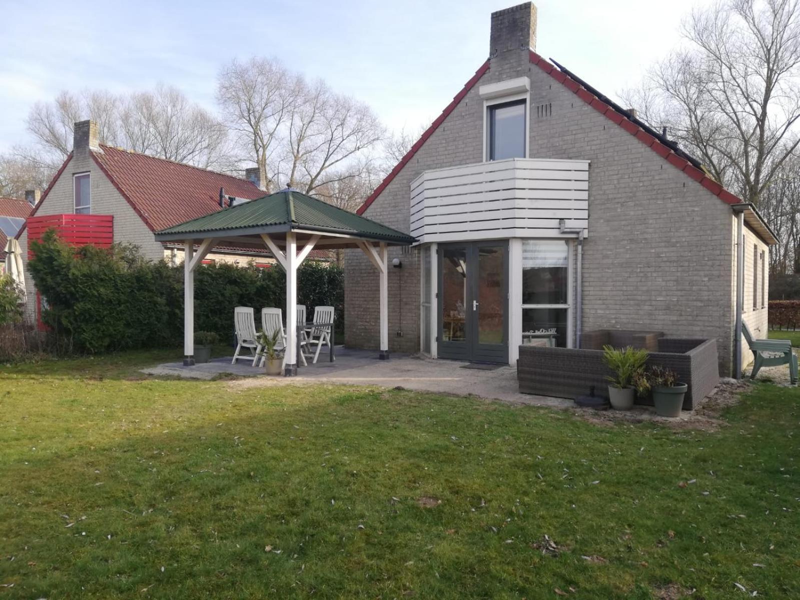 Gezellige Vakantiewoning Aan Het Water In Ewijk - Recreational Only No Workers Exteriör bild